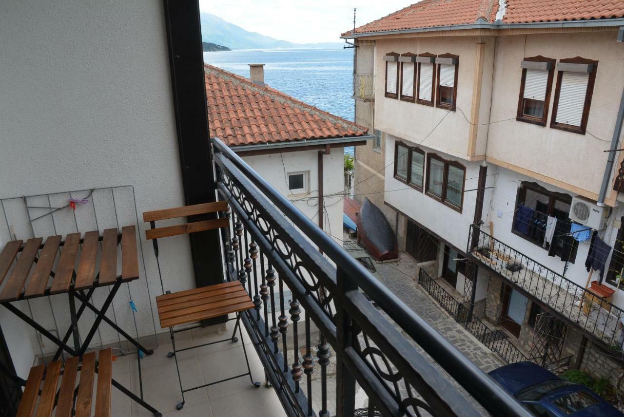 Villa Dudanov オフリド エクステリア 写真